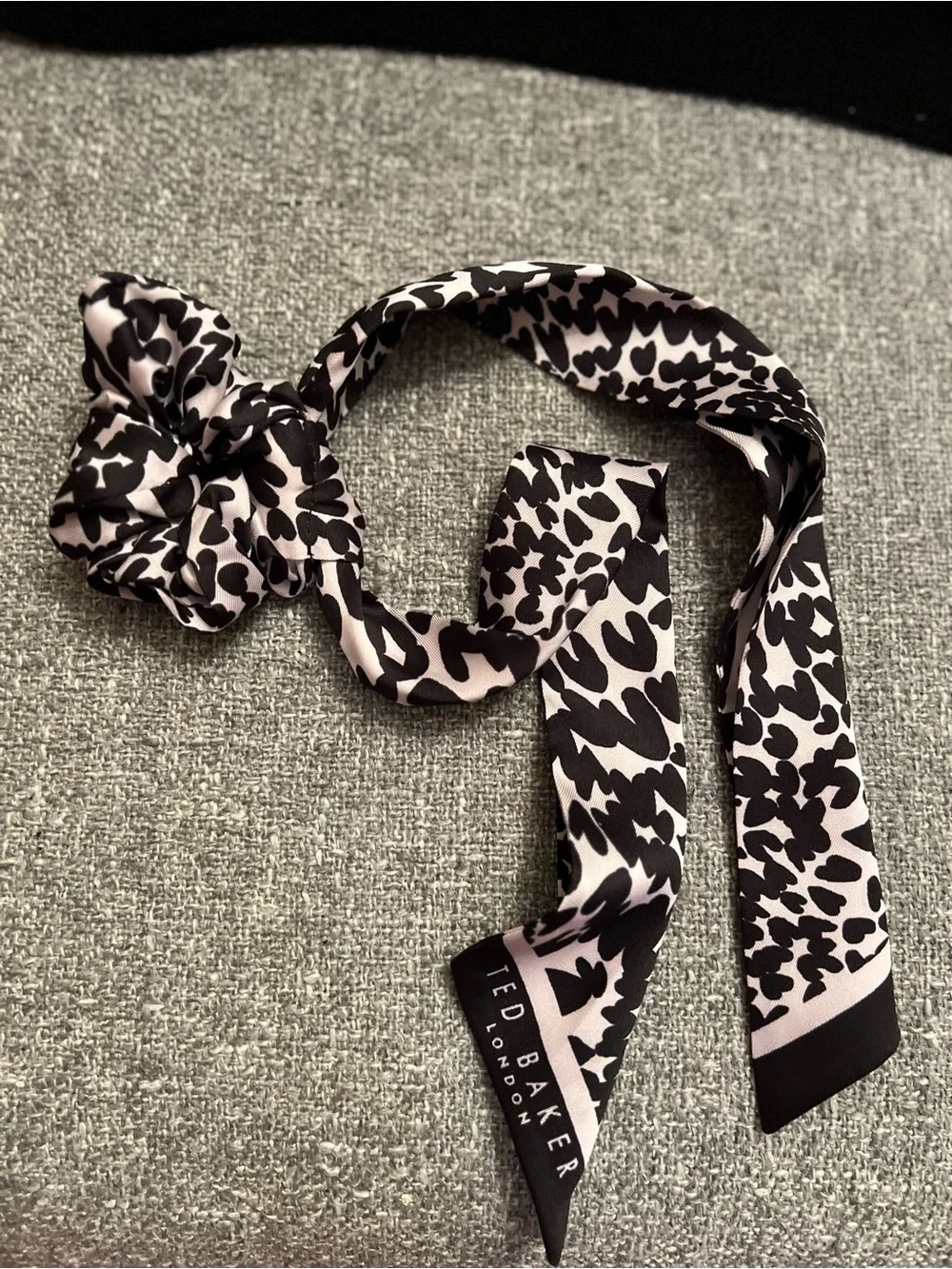 Ted Baker London cream black